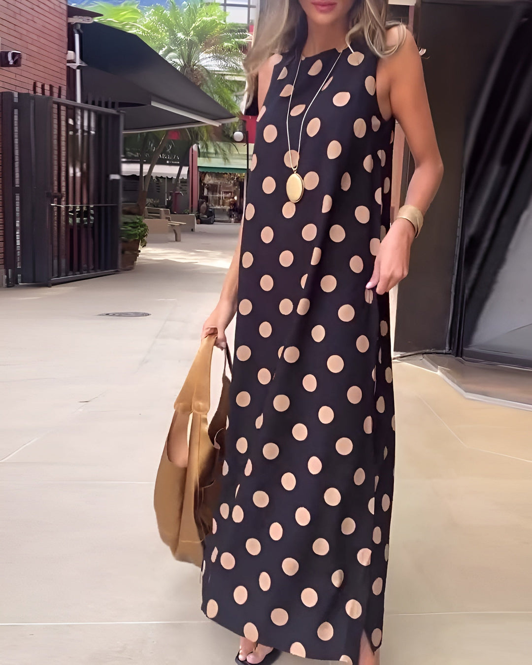 Roxane | Maxi dress with a slit and polka dots